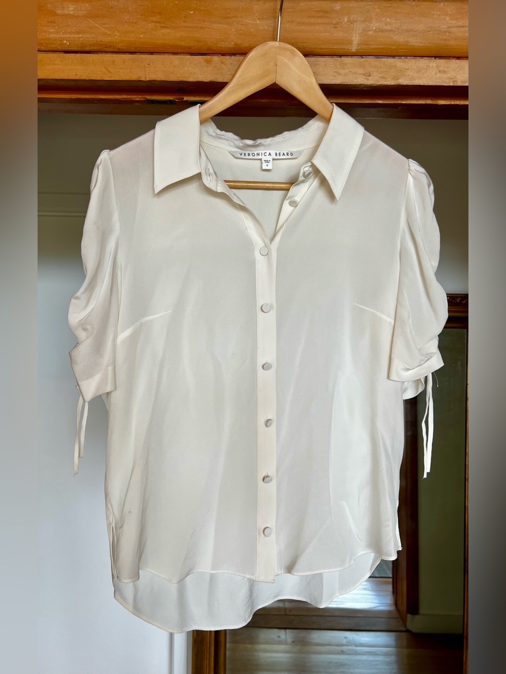 Veronica Beard Pipes & Shaw silk Carmine puff drawstring sleeve blouse size 6 - Picture 3 of 7